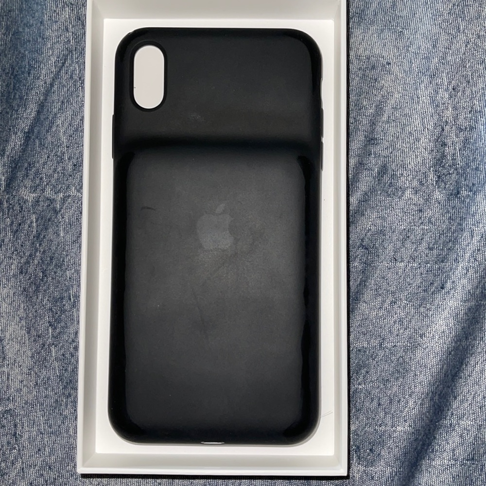 iPhone XS Max Charging Case